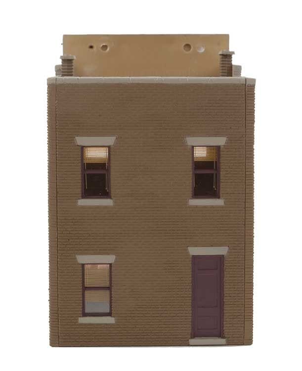 Walthers Trainline 808 HO Katiefts Candy Creations - Assembled - 2-1/2 x 3-1/2 x 3-3/8 6.3 x 8.8 x 8.5cm - Image 3