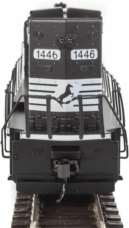 Walthers Trainline HO Scale EMD GP15-1 - Norfolk Southern - DC - Image 3