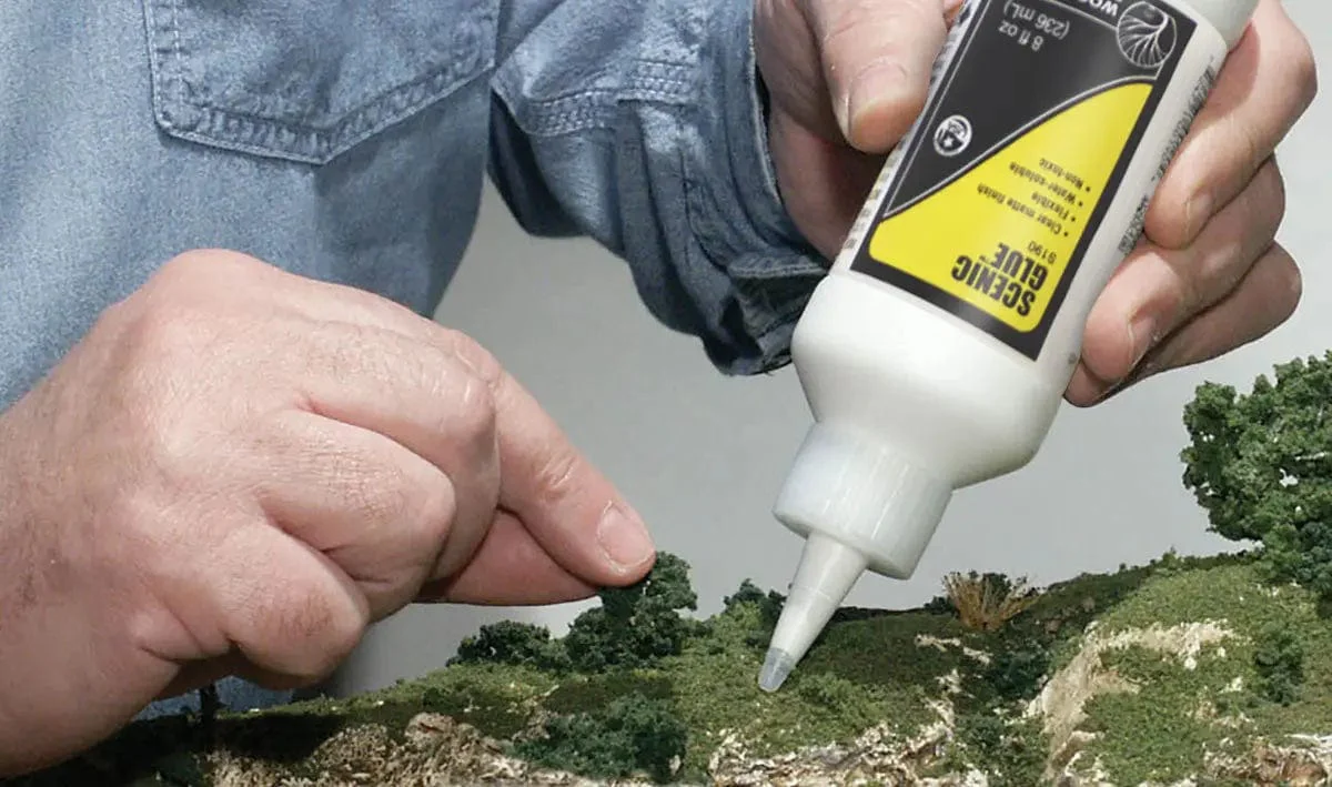 Woodland Scenics S190 Scenic Glue Matte 8Fl oz - Image 2